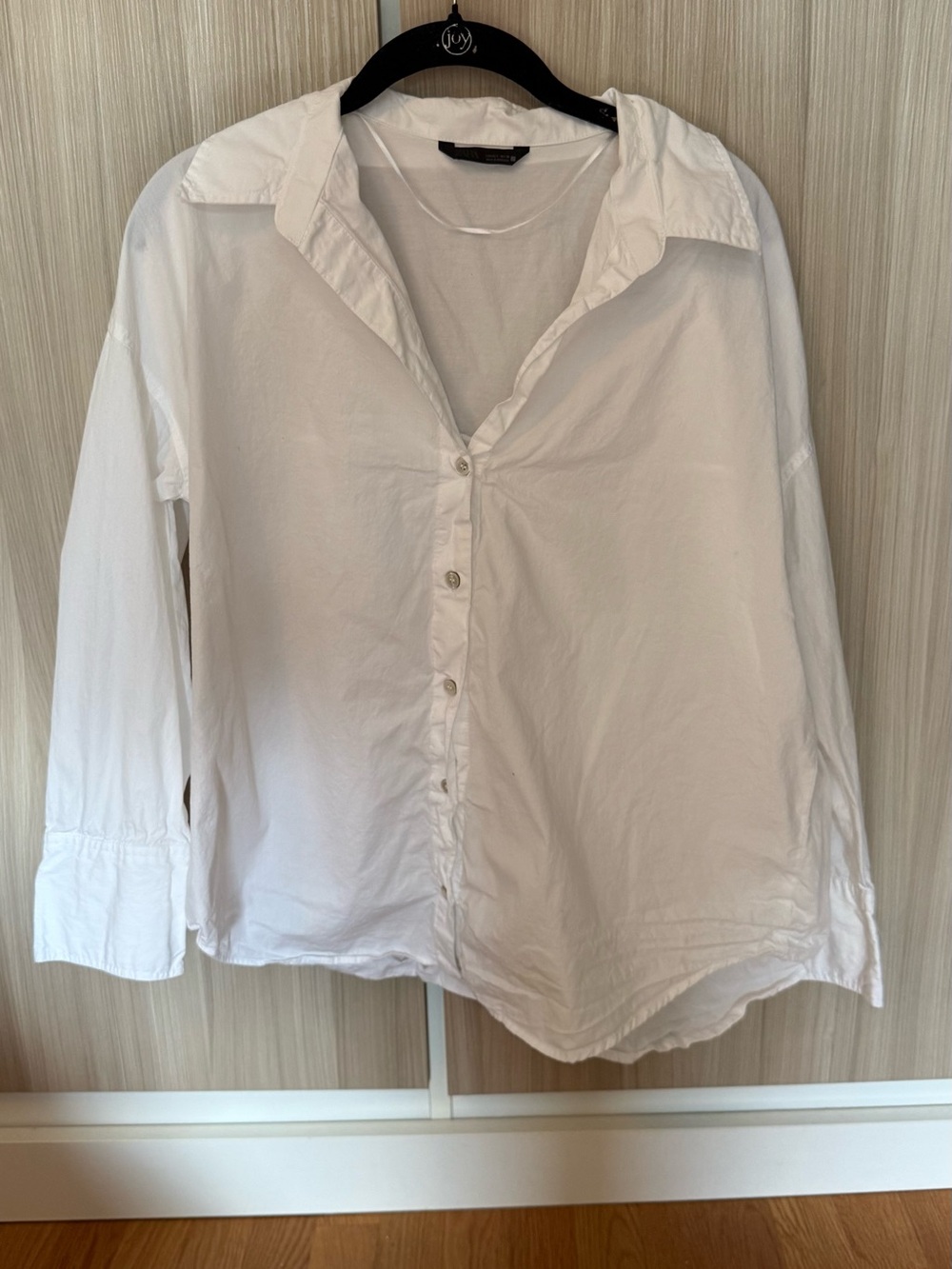 Zara White Relaxed Button-Down Shirt with Classic Collar